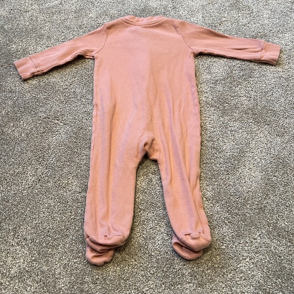 Little Planet by Carter’s- Baby Organic Cotton Rose Sleep & Play Pajamas, 6M - Picture 3 of 9